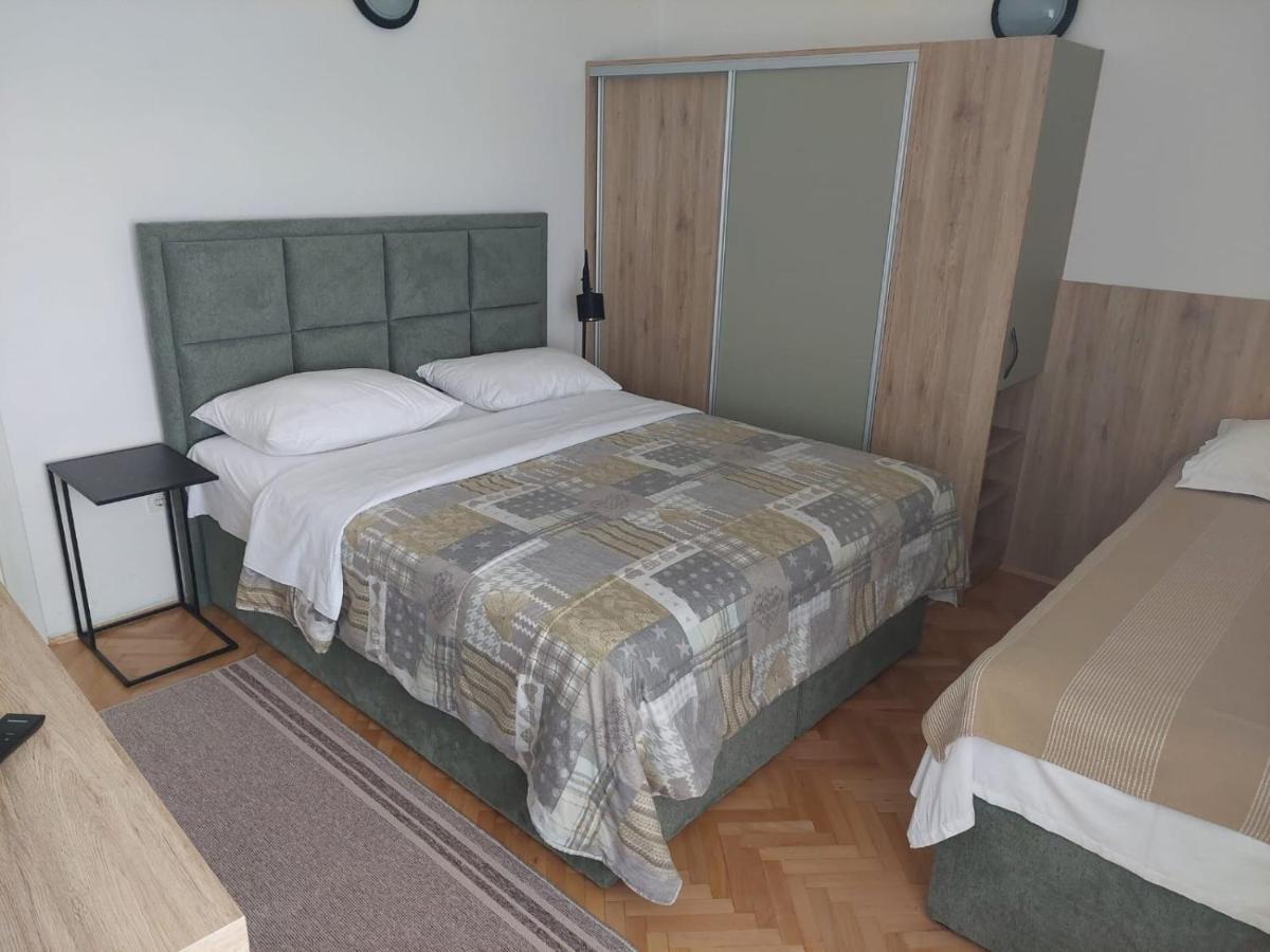 Diana Rooms And Apartments Starigrad Paklenica Ngoại thất bức ảnh