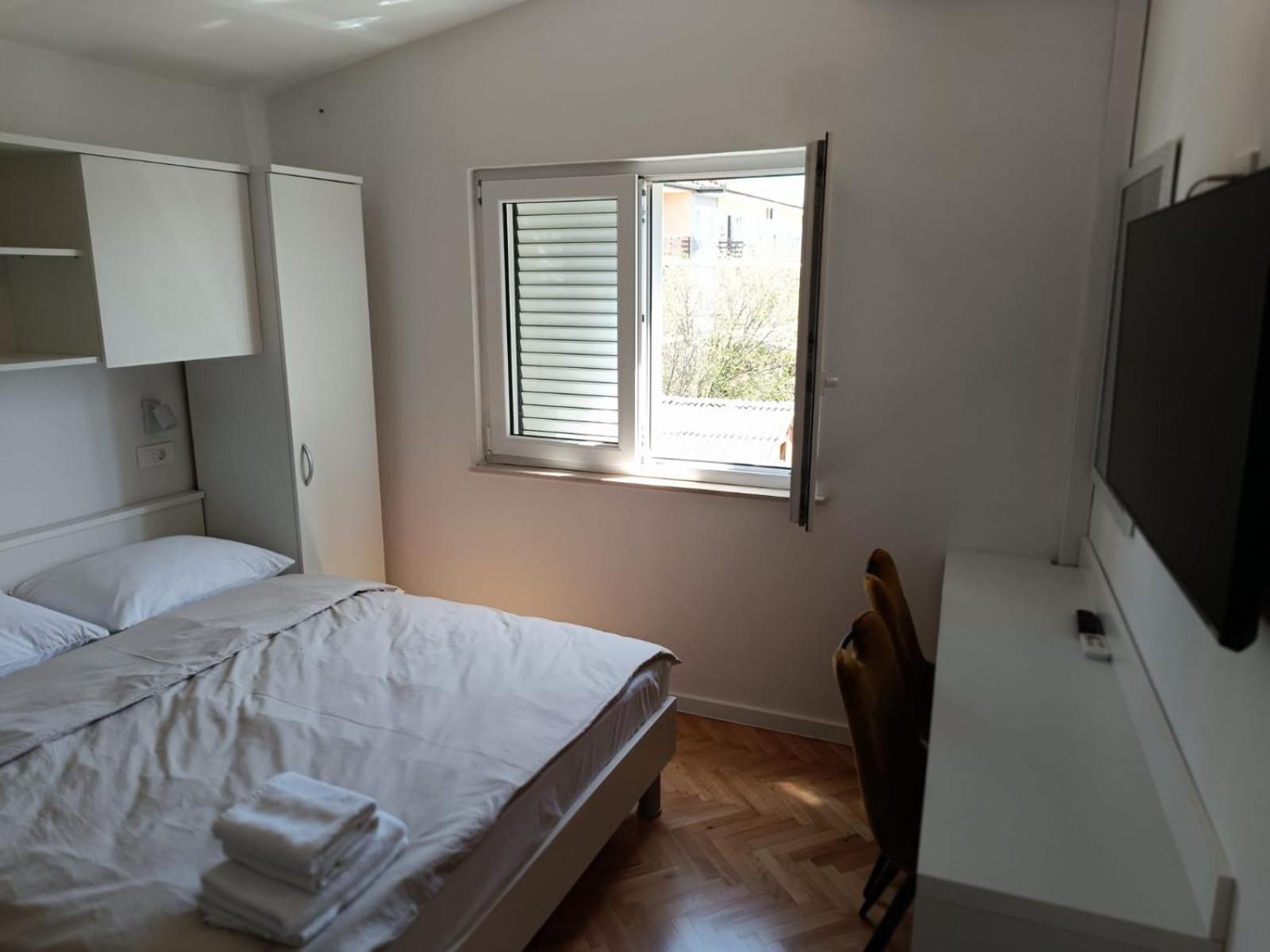 Diana Rooms And Apartments Starigrad Paklenica Phòng bức ảnh