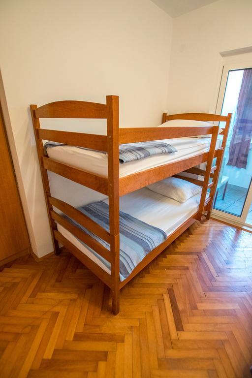 Diana Rooms And Apartments Starigrad Paklenica Ngoại thất bức ảnh